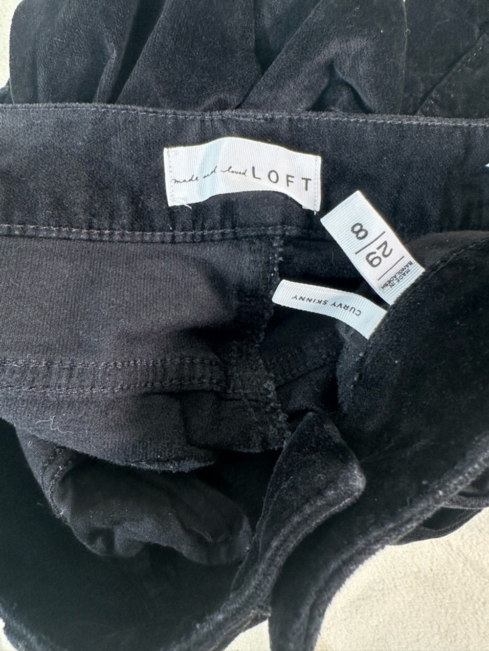 NWOT LOFT Women’s Black Velour Curvy Skinny Pants Size 29/8 - Picture 6 of 6